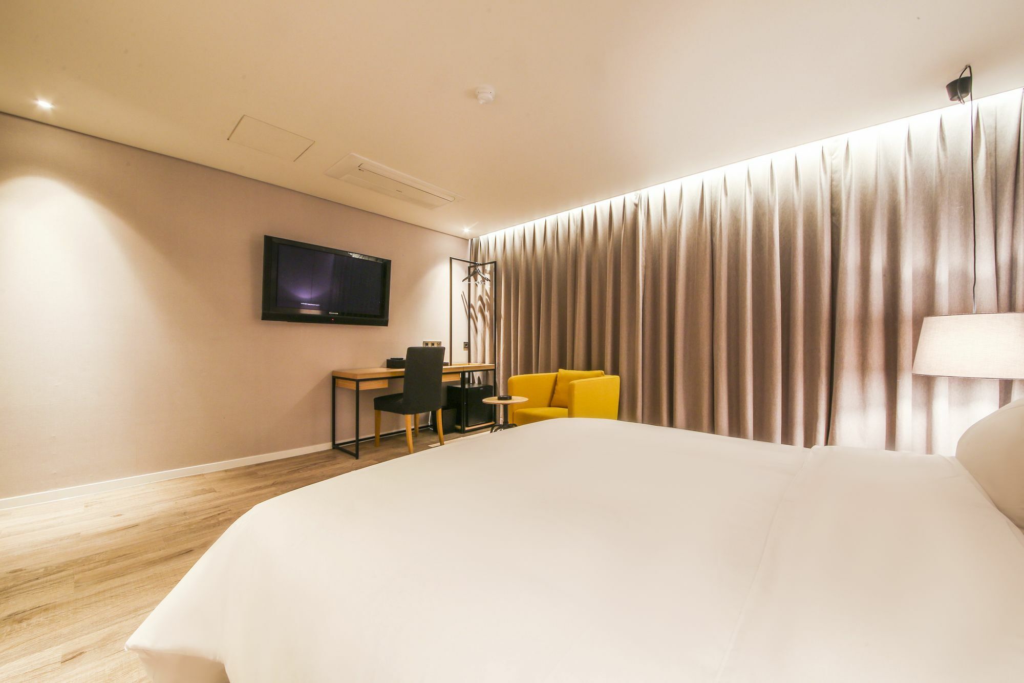 Hotel Londoner Hwamyeong Busan Exterior foto